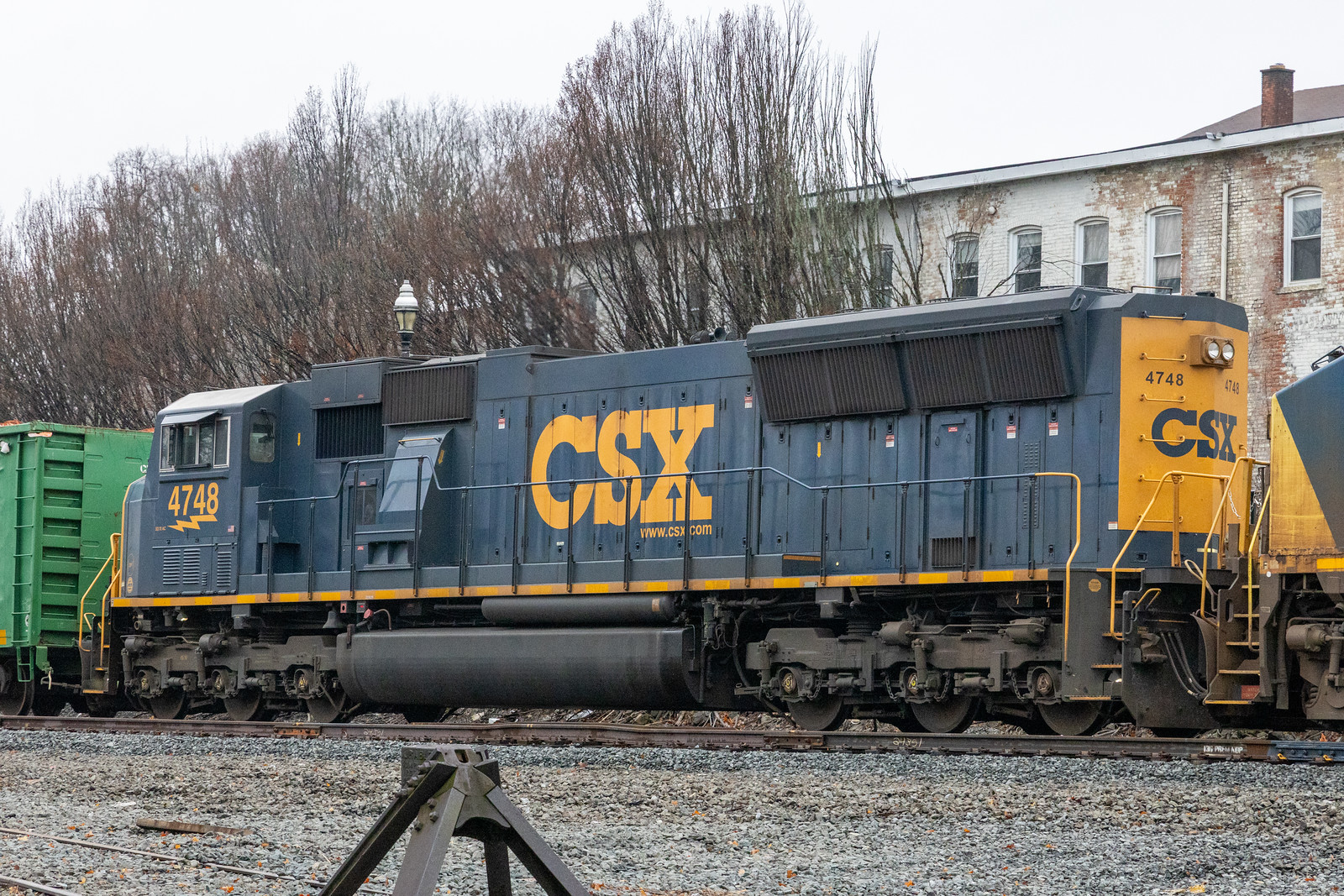 CSXT 4748