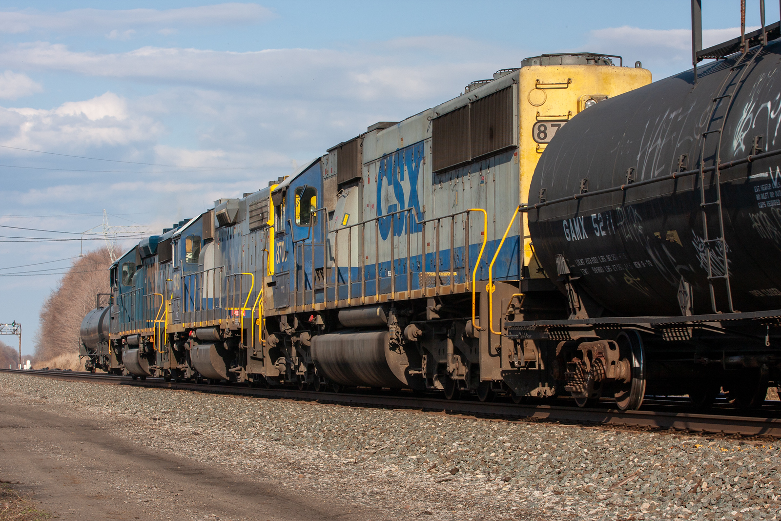 CSXT 8700