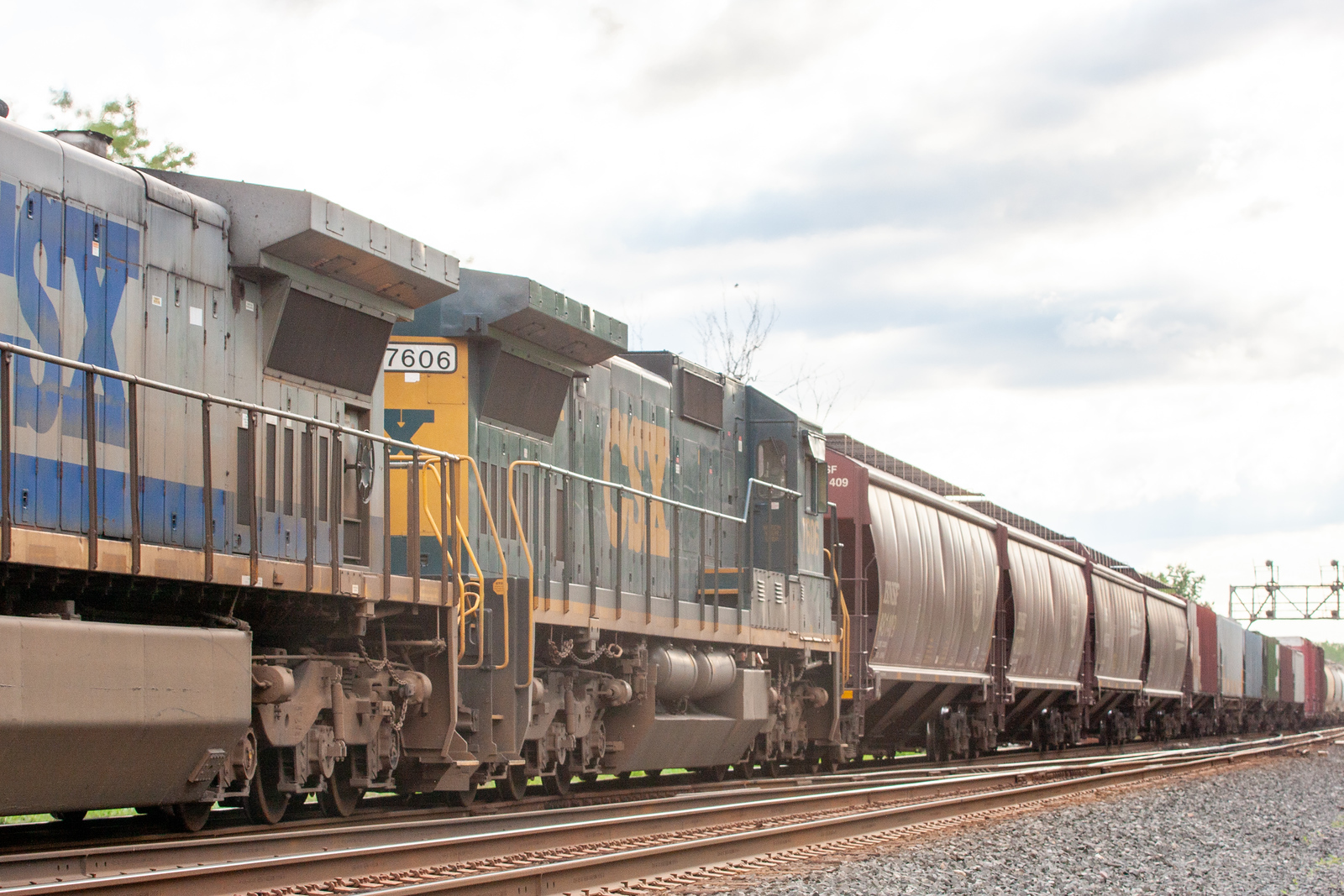 CSXT 7606