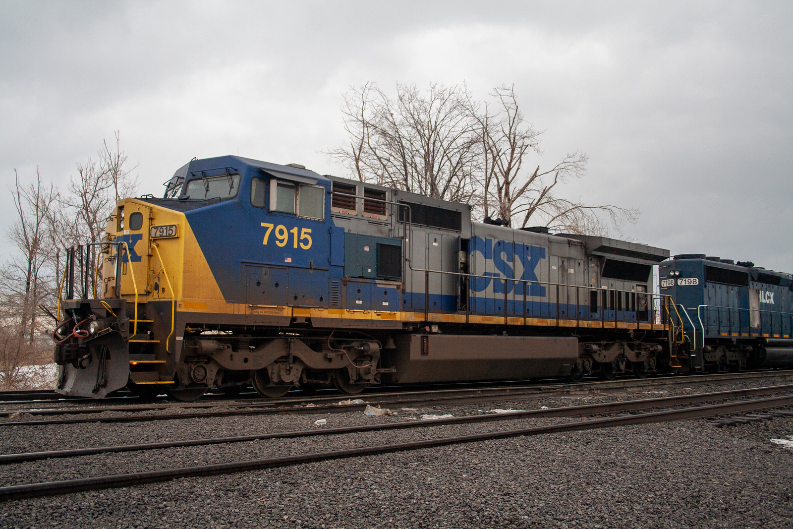 CSXT 7915
