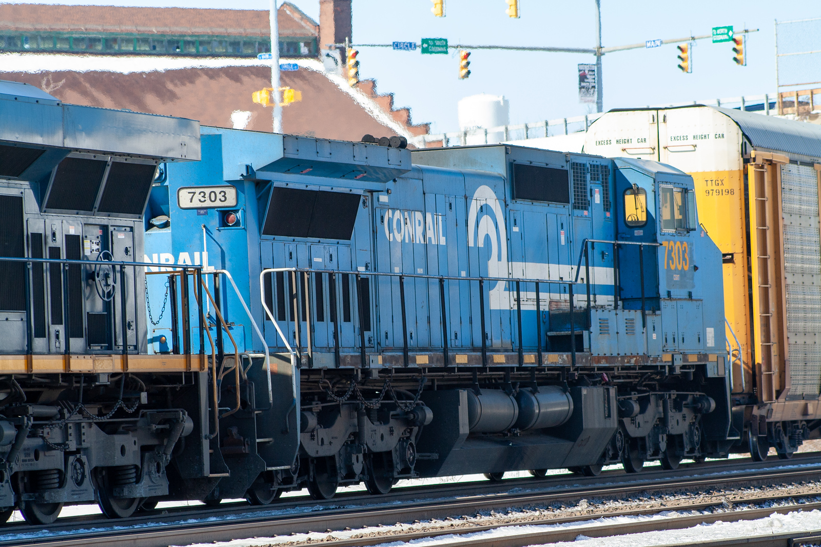 CSXT 7303