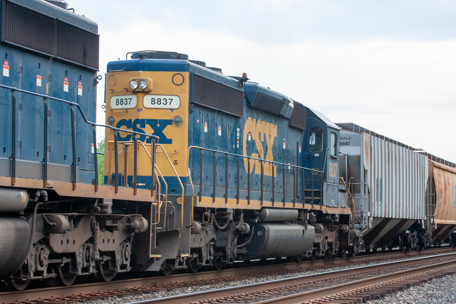 CSXT 8837