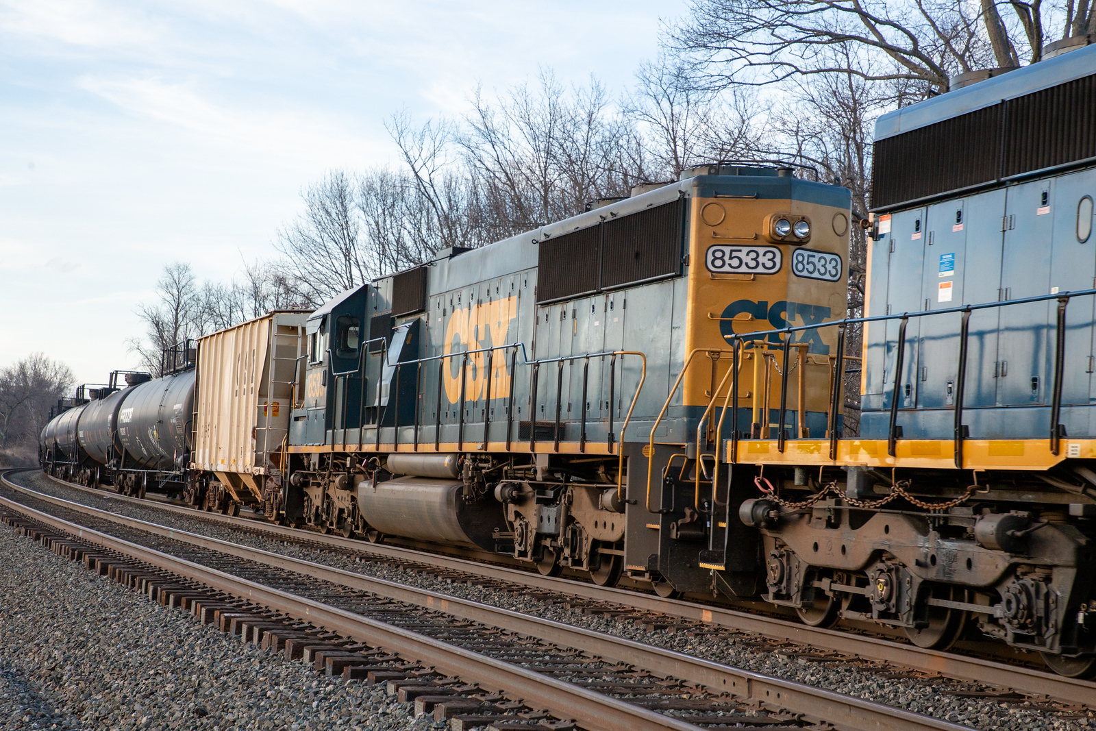 CSXT 8533