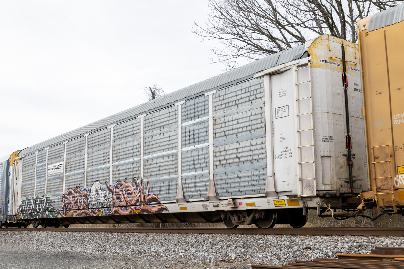 PW 104357