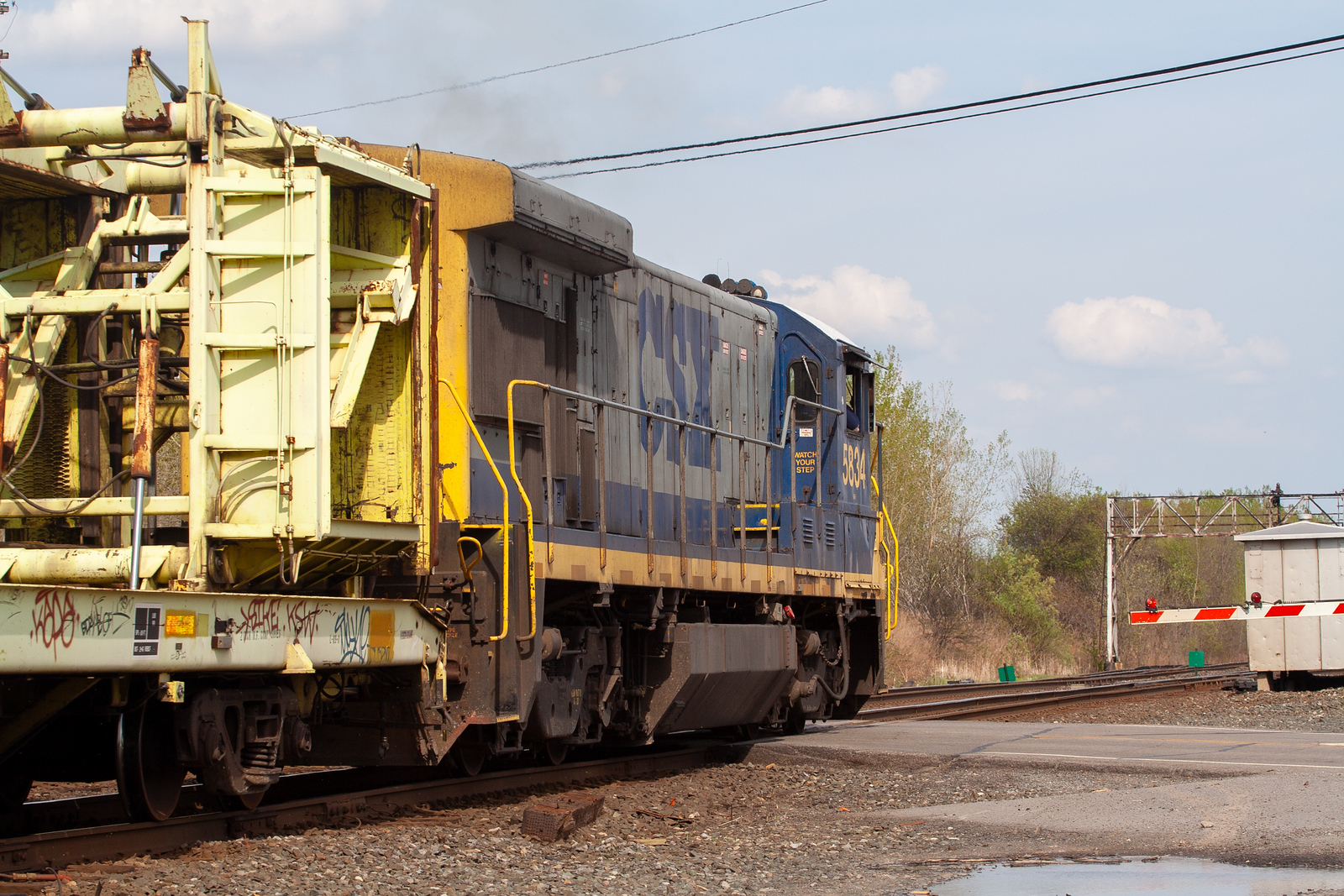 CSXT 5834