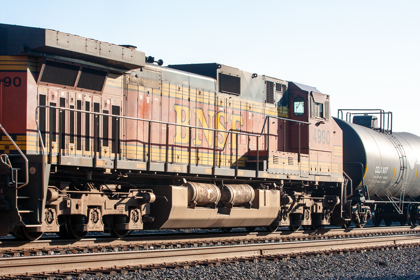 BNSF 4990