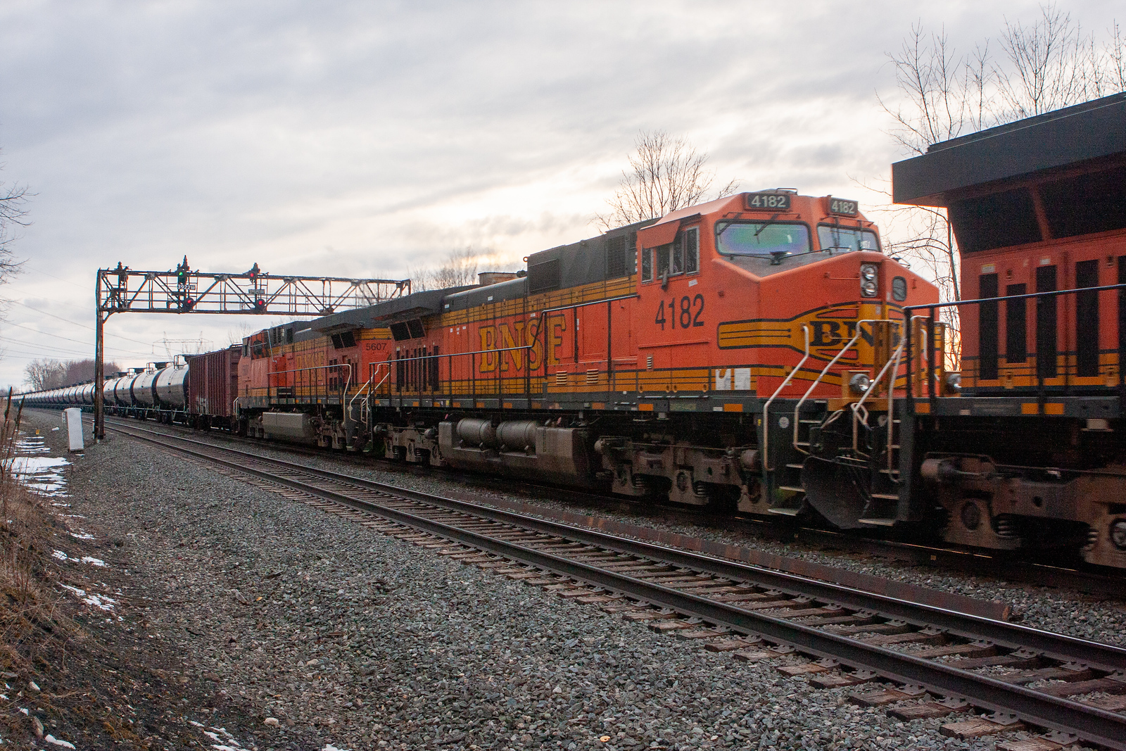BNSF 4182