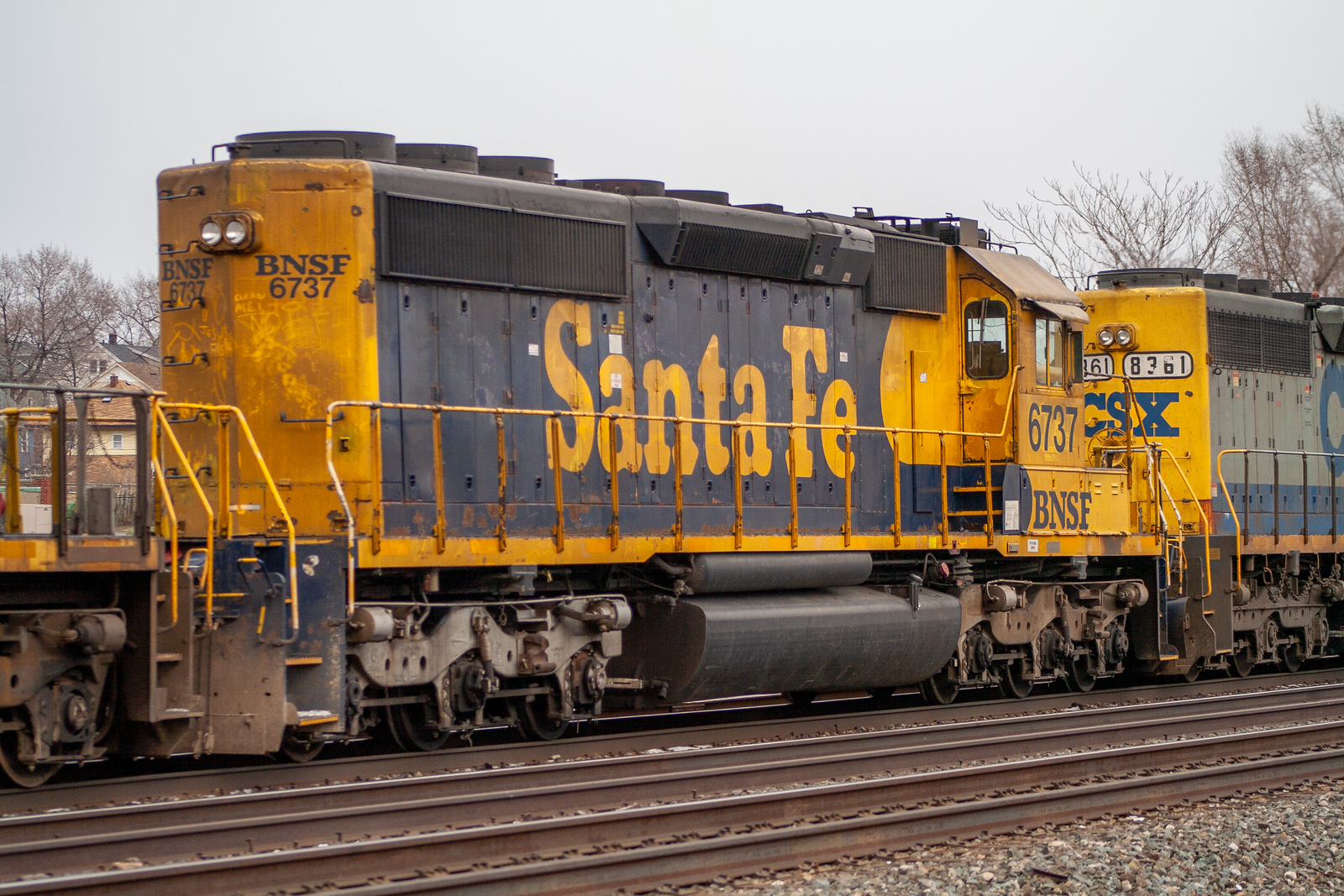 BNSF 6737