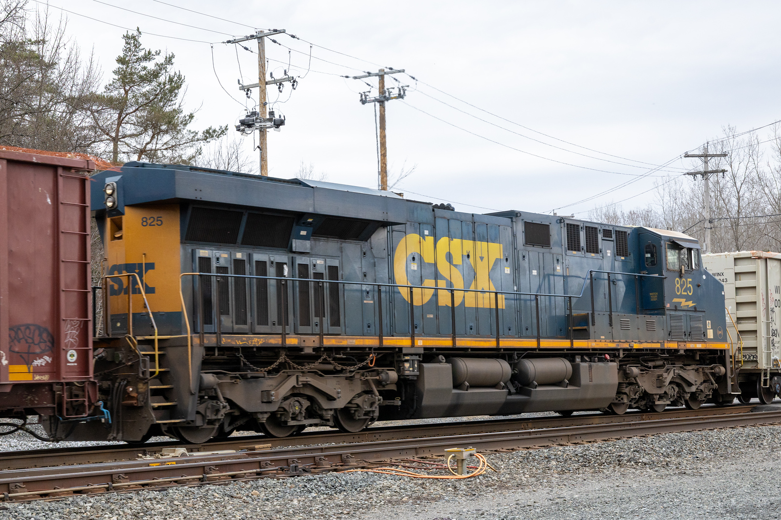 CSXT 825