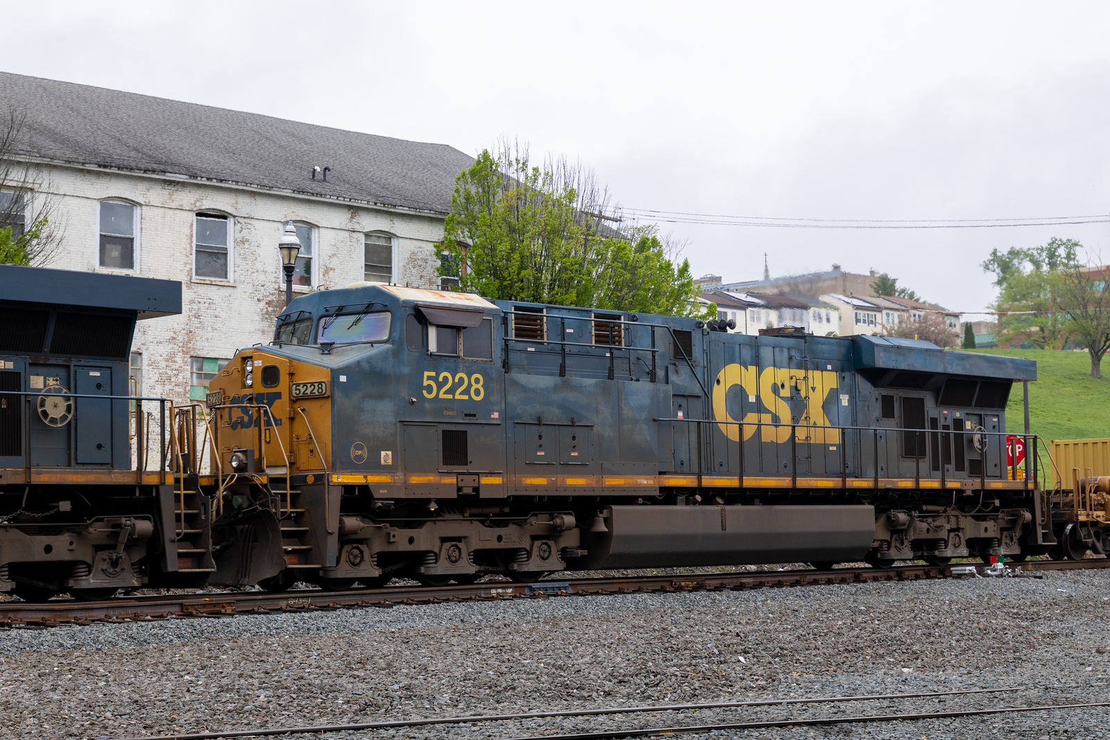 CSXT 5228