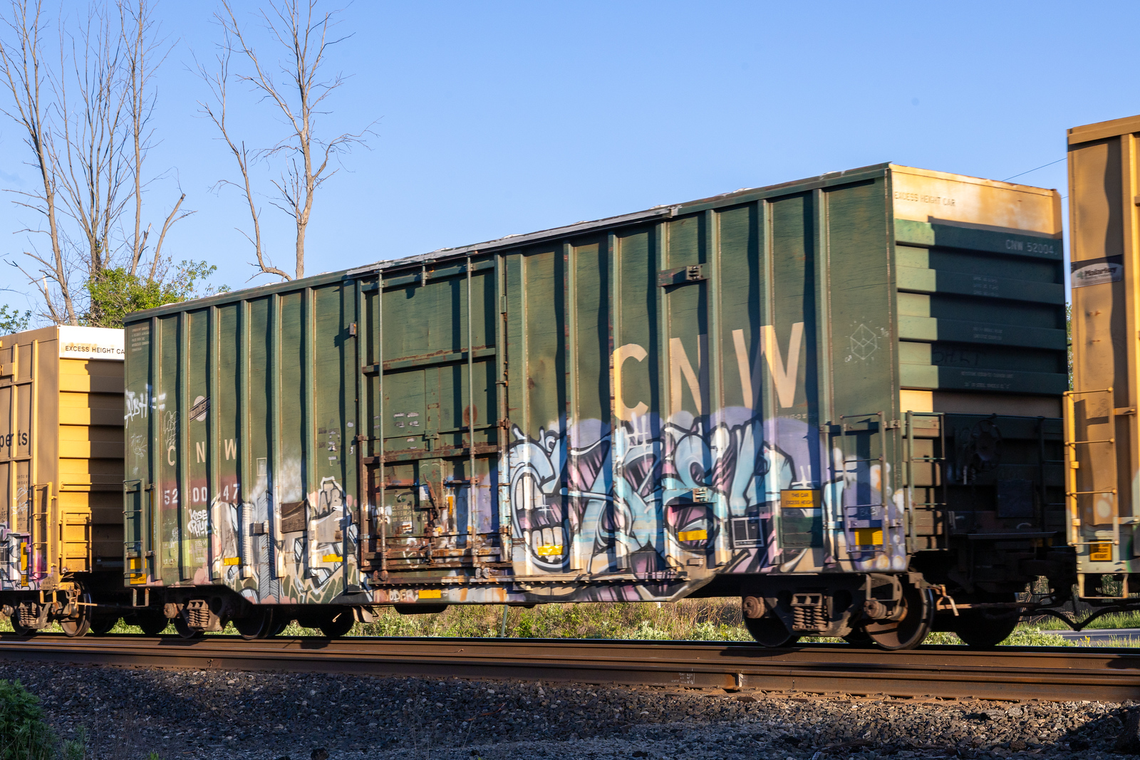 CNW 520047