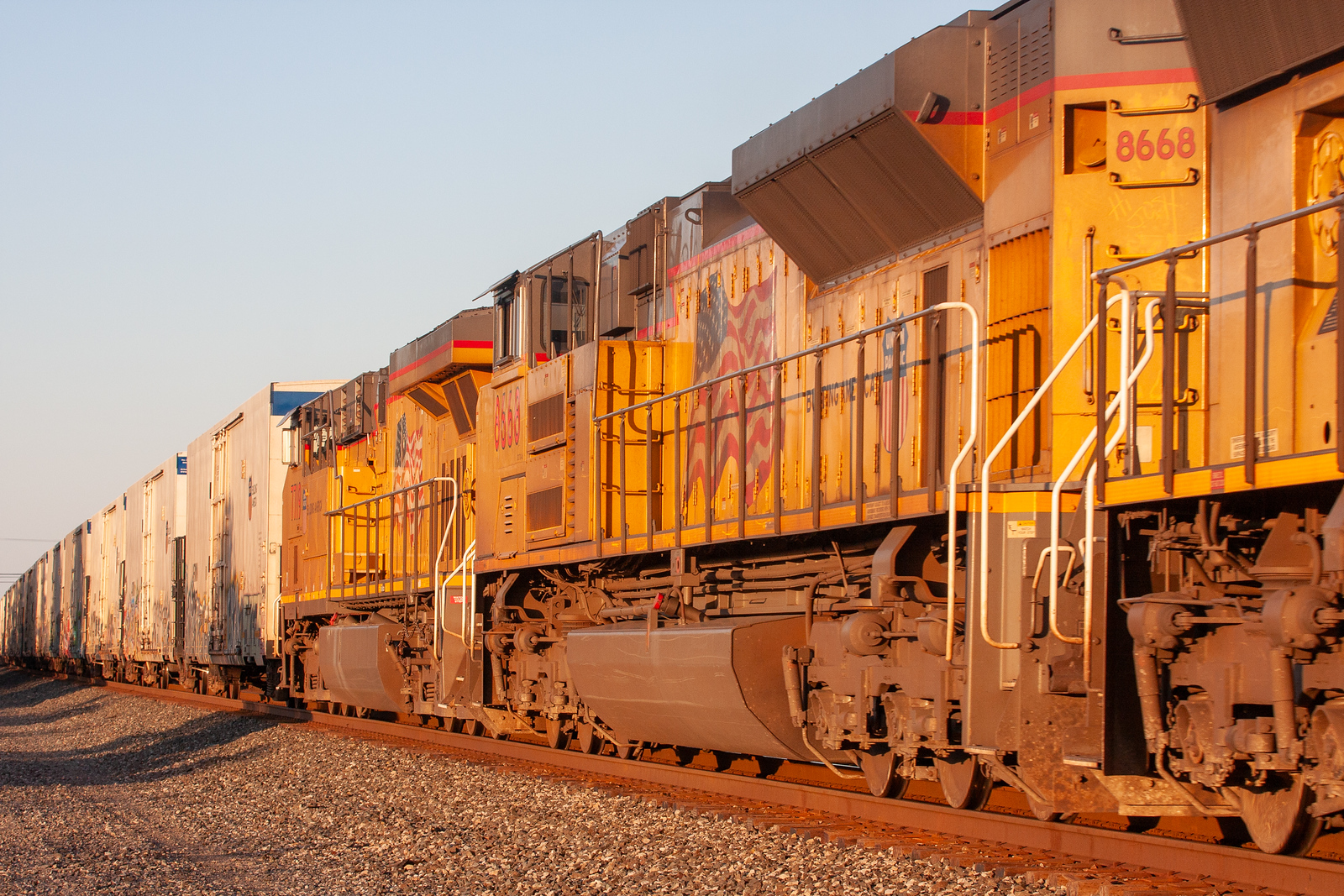 UP 8668