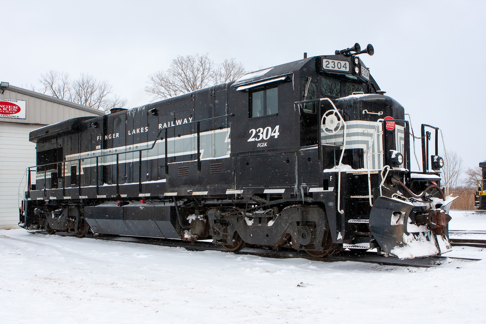 FGLK 2304
