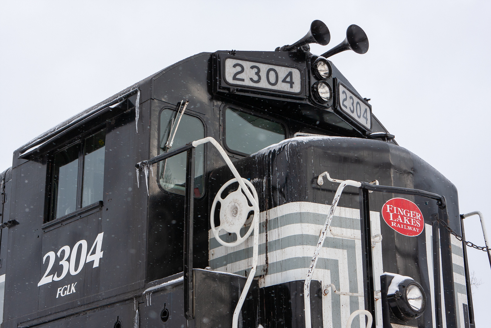 FGLK 2304