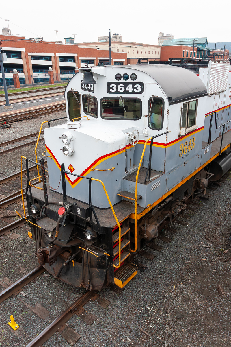 DL 3643