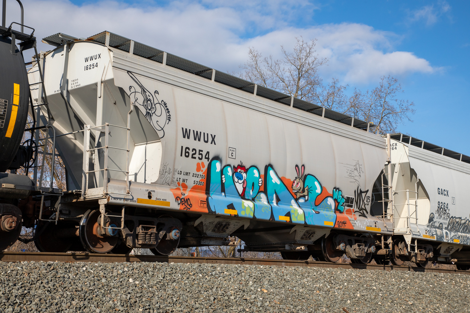 WWUX 16254