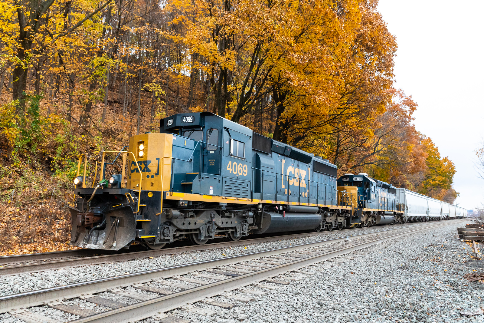CSXT C711 @ Milton, NY