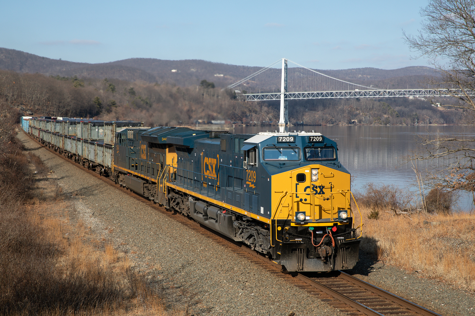 CSXT Q433 @ Iona Island, NY