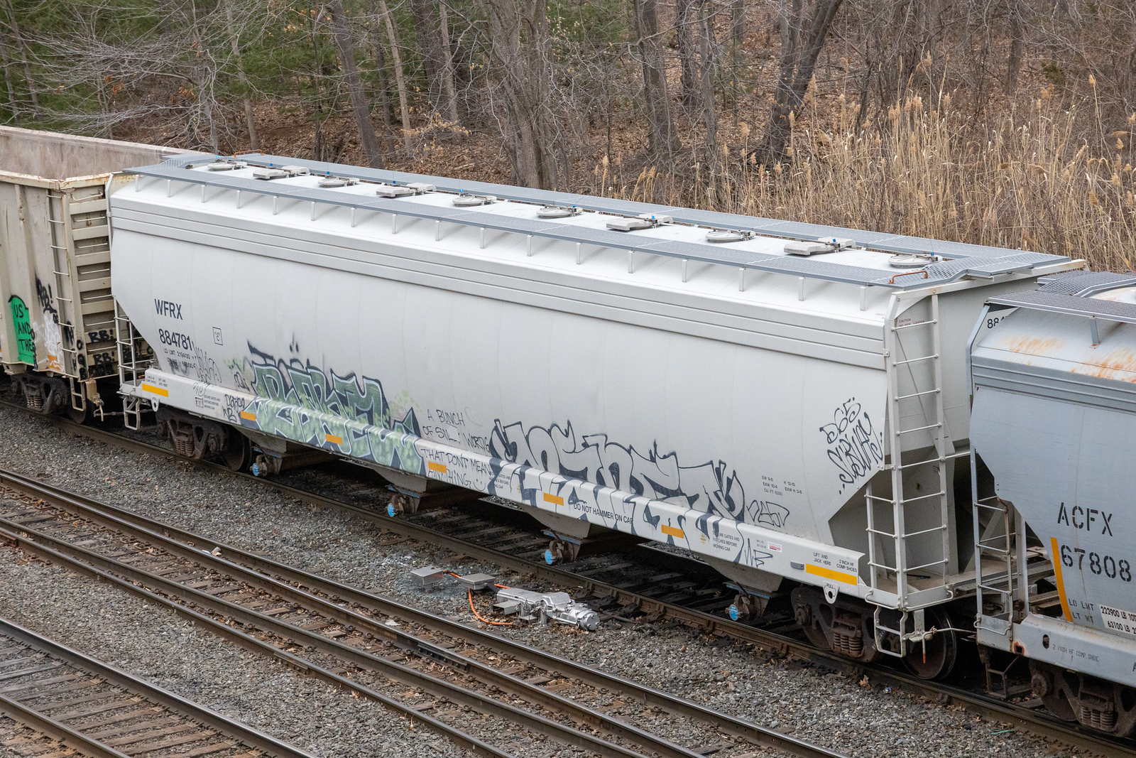 WFRX 884781