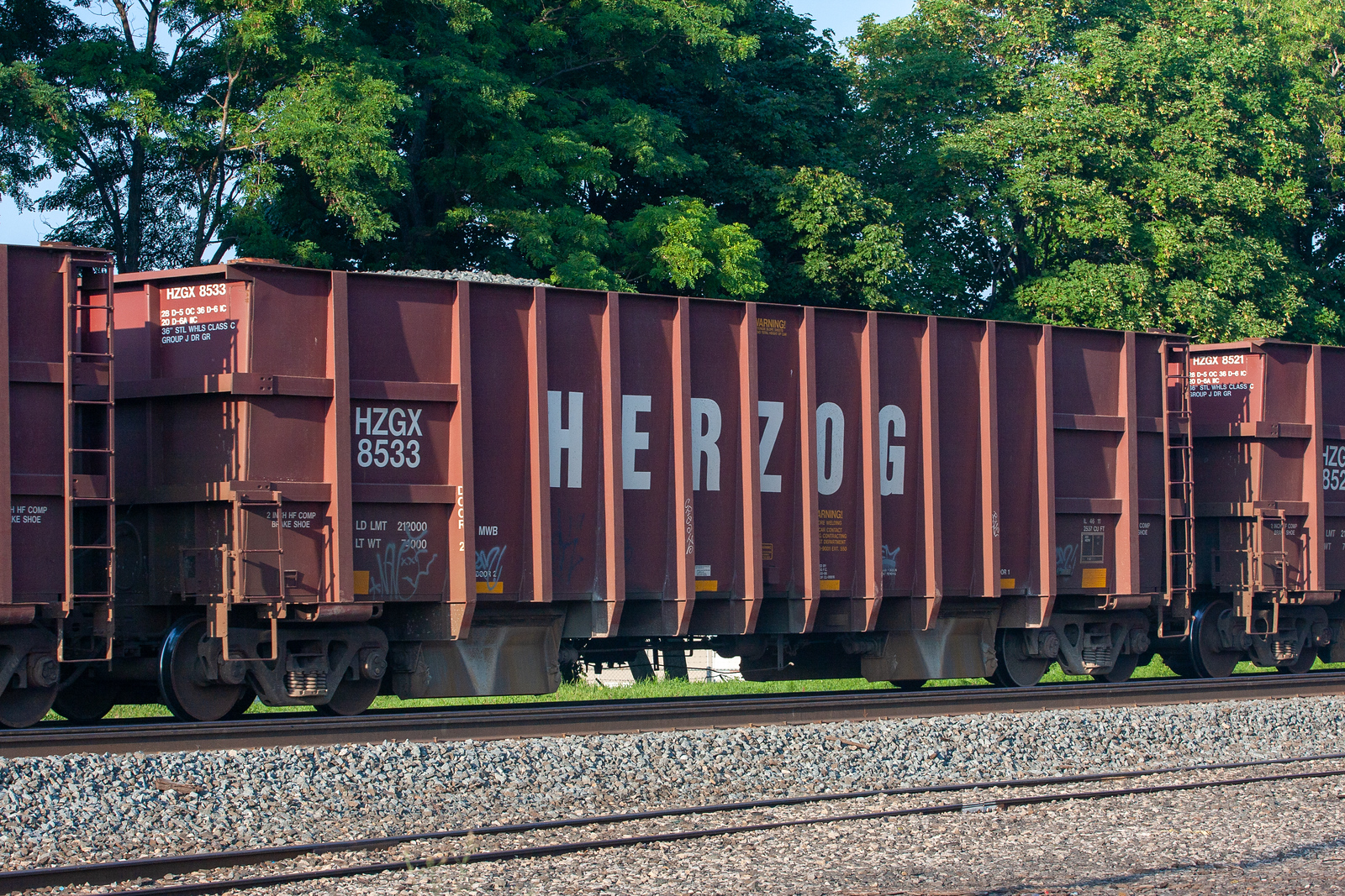 HZGX 8533