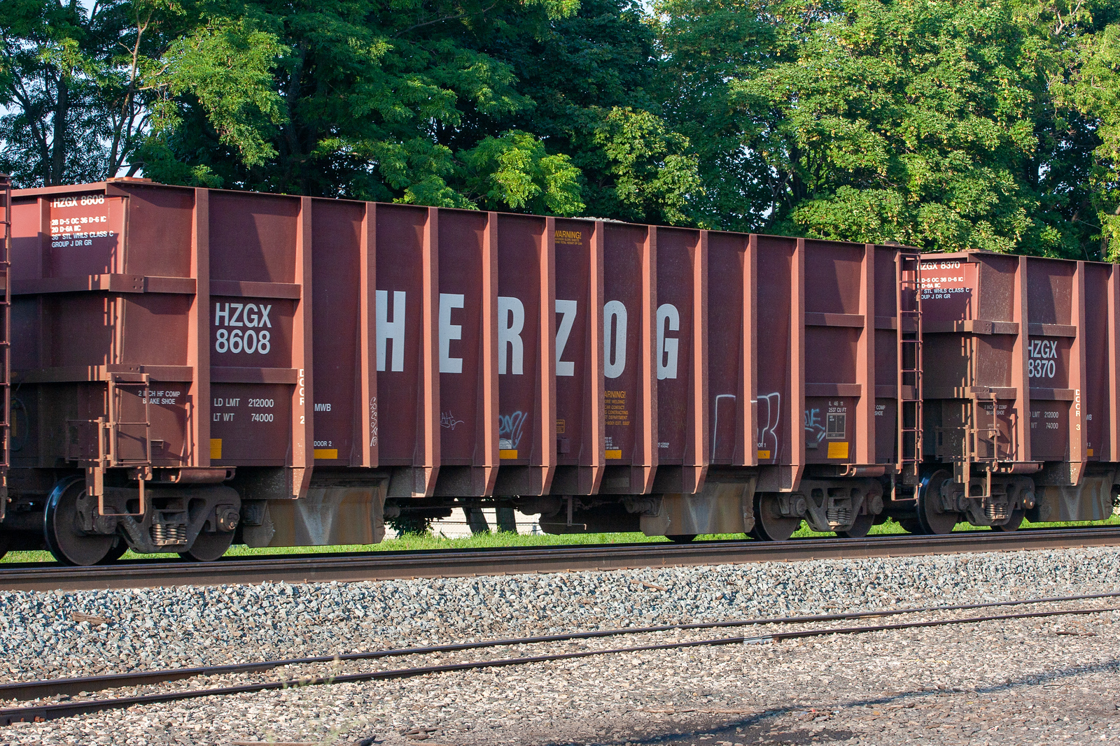 HZGX 8608