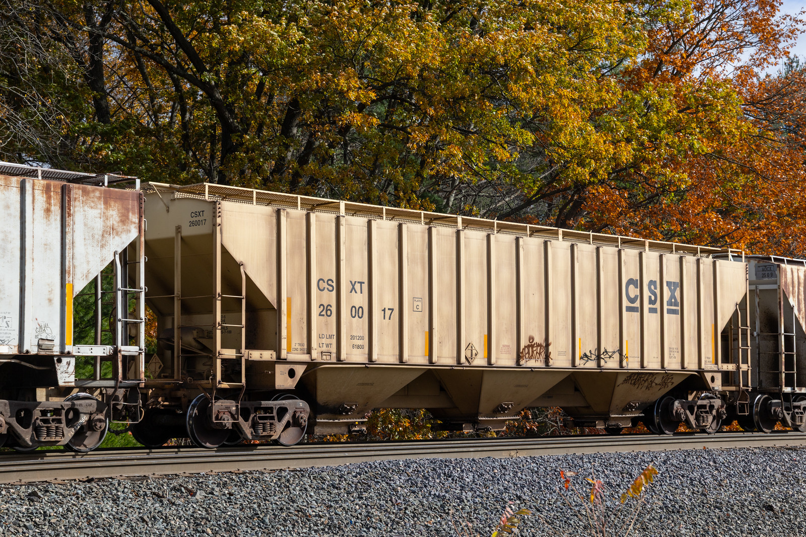 CSXT 260017