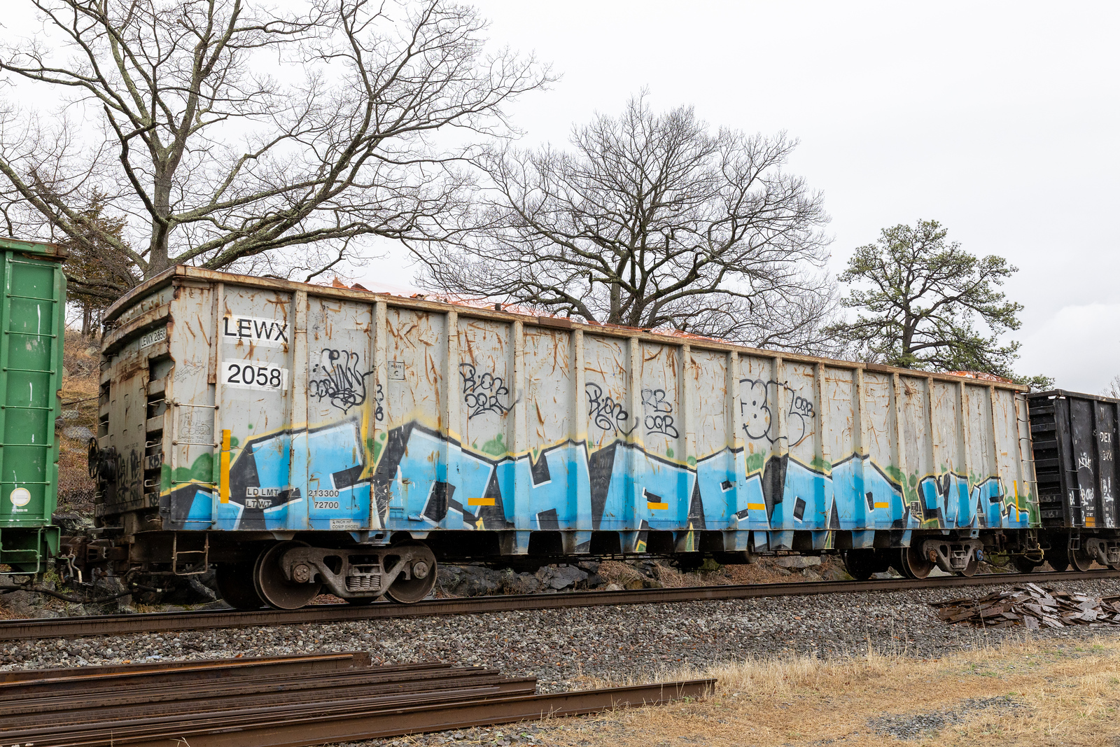 LEWX 2058