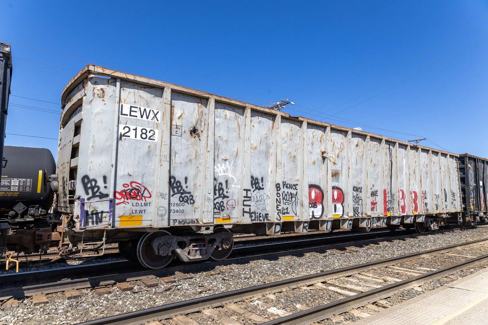 LEWX 2182