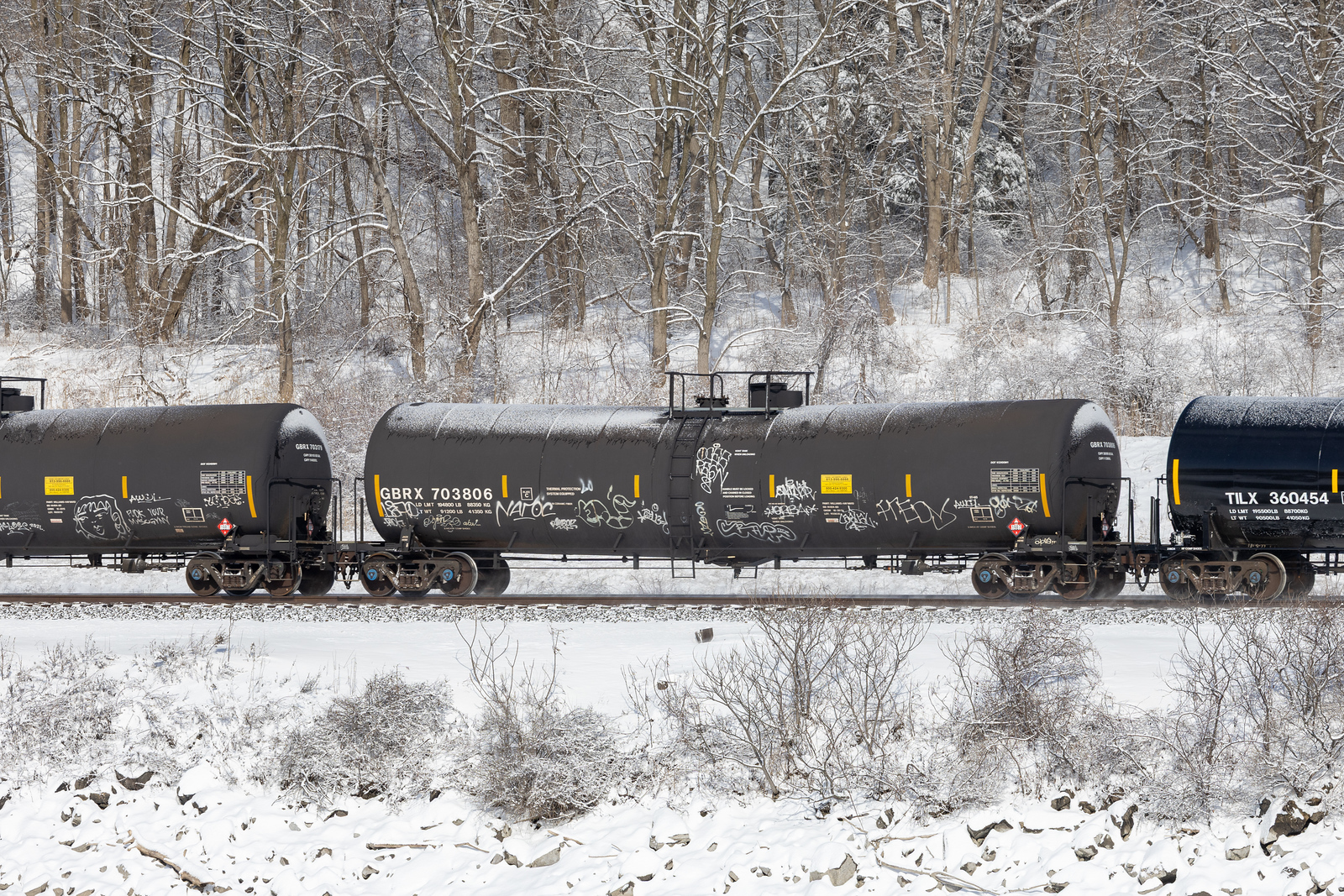 GBRX 703806
