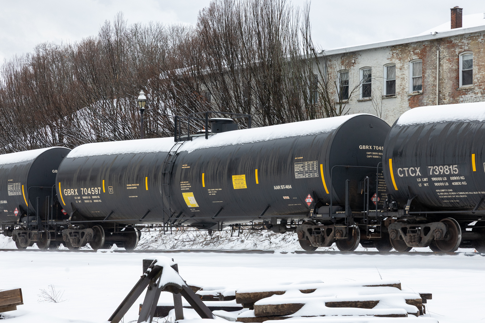 GBRX 704597