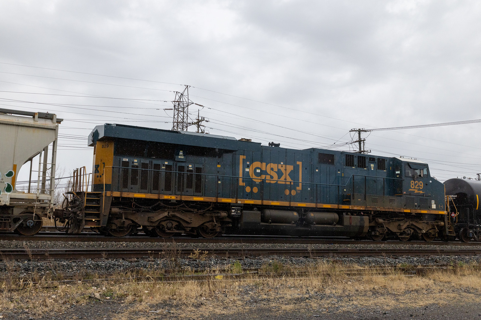 CSXT 829