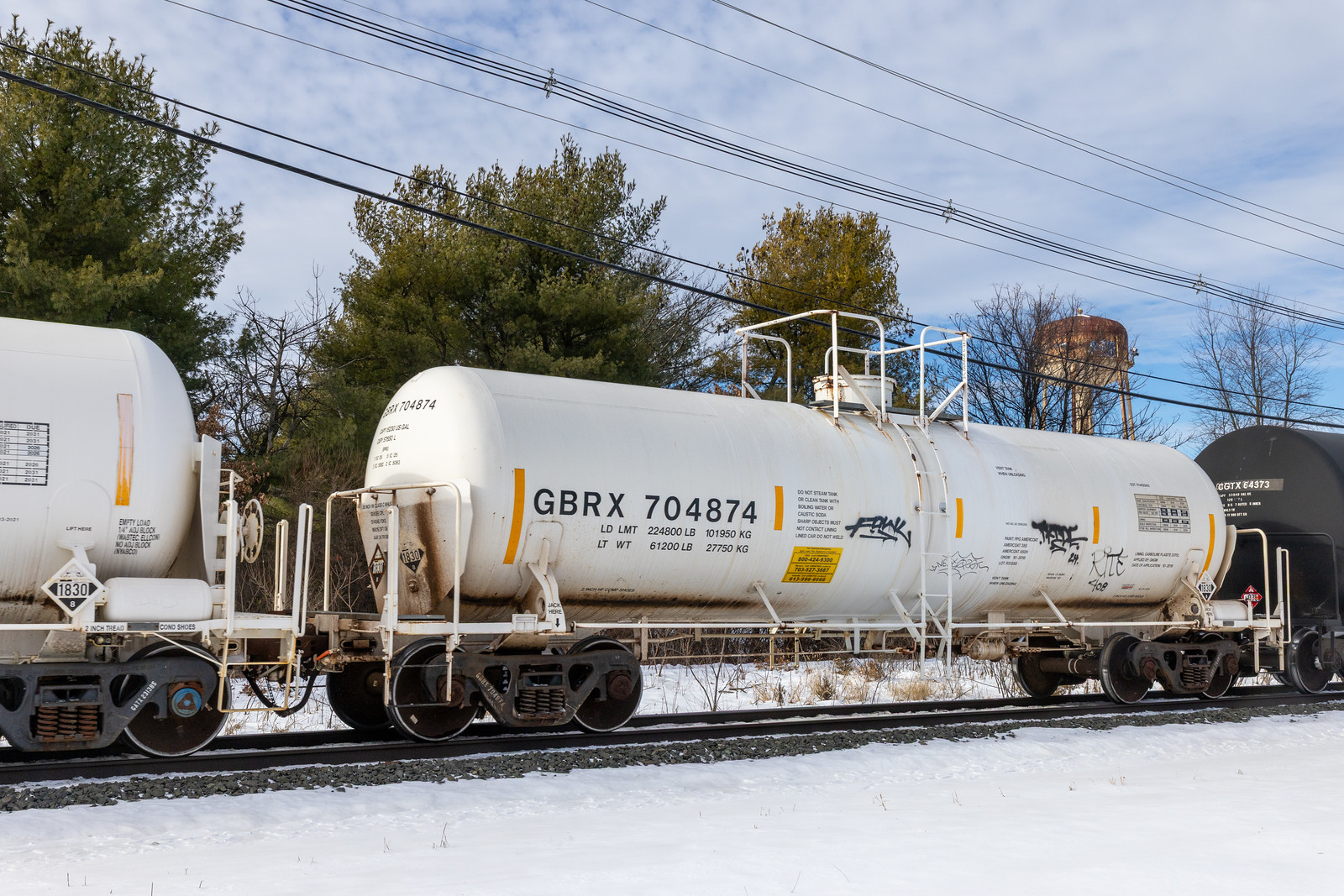GBRX 704874
