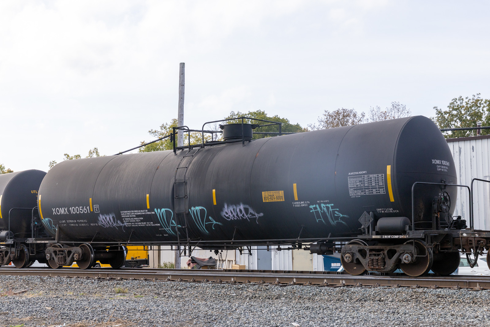 XOMX 100561