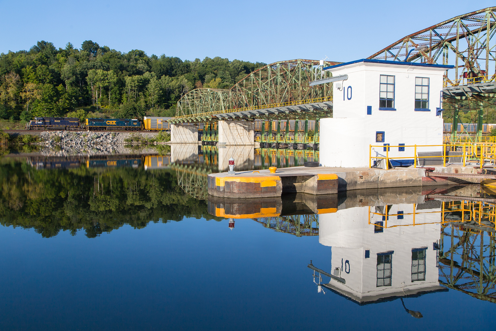 CSXT Q229 @ Cranesville, NY