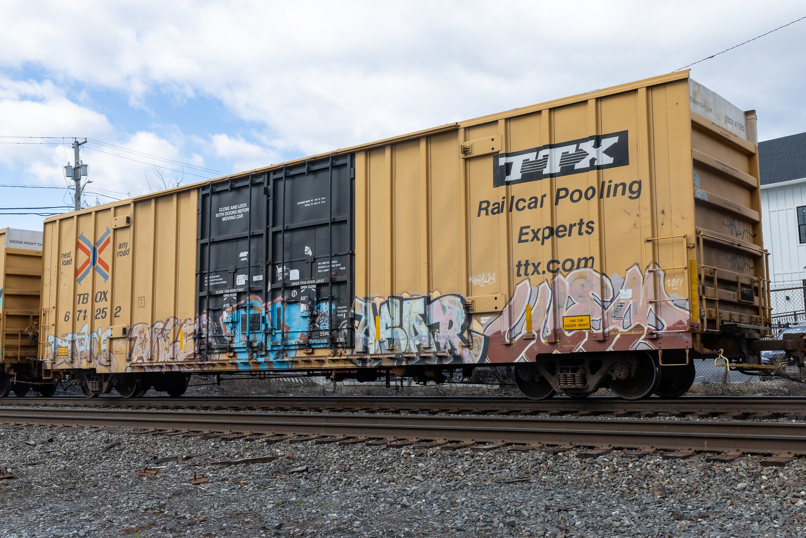 TBOX 671252