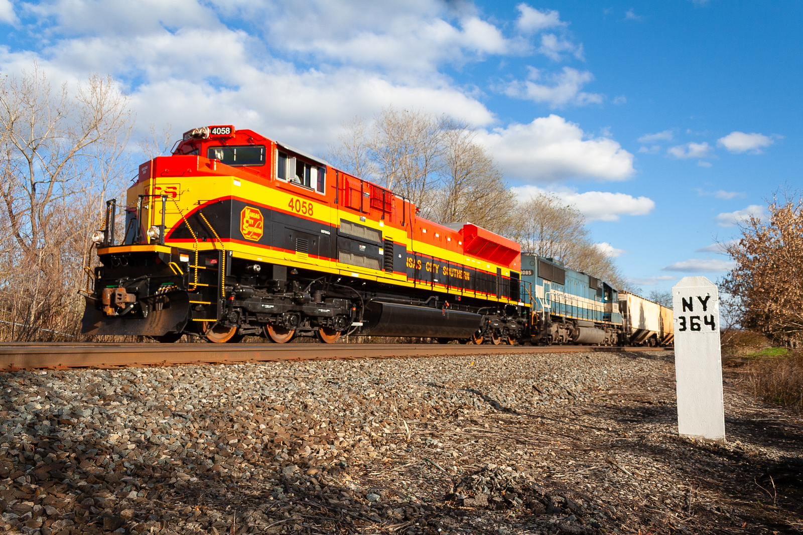 CSXT Q381 @ East Rochester, NY