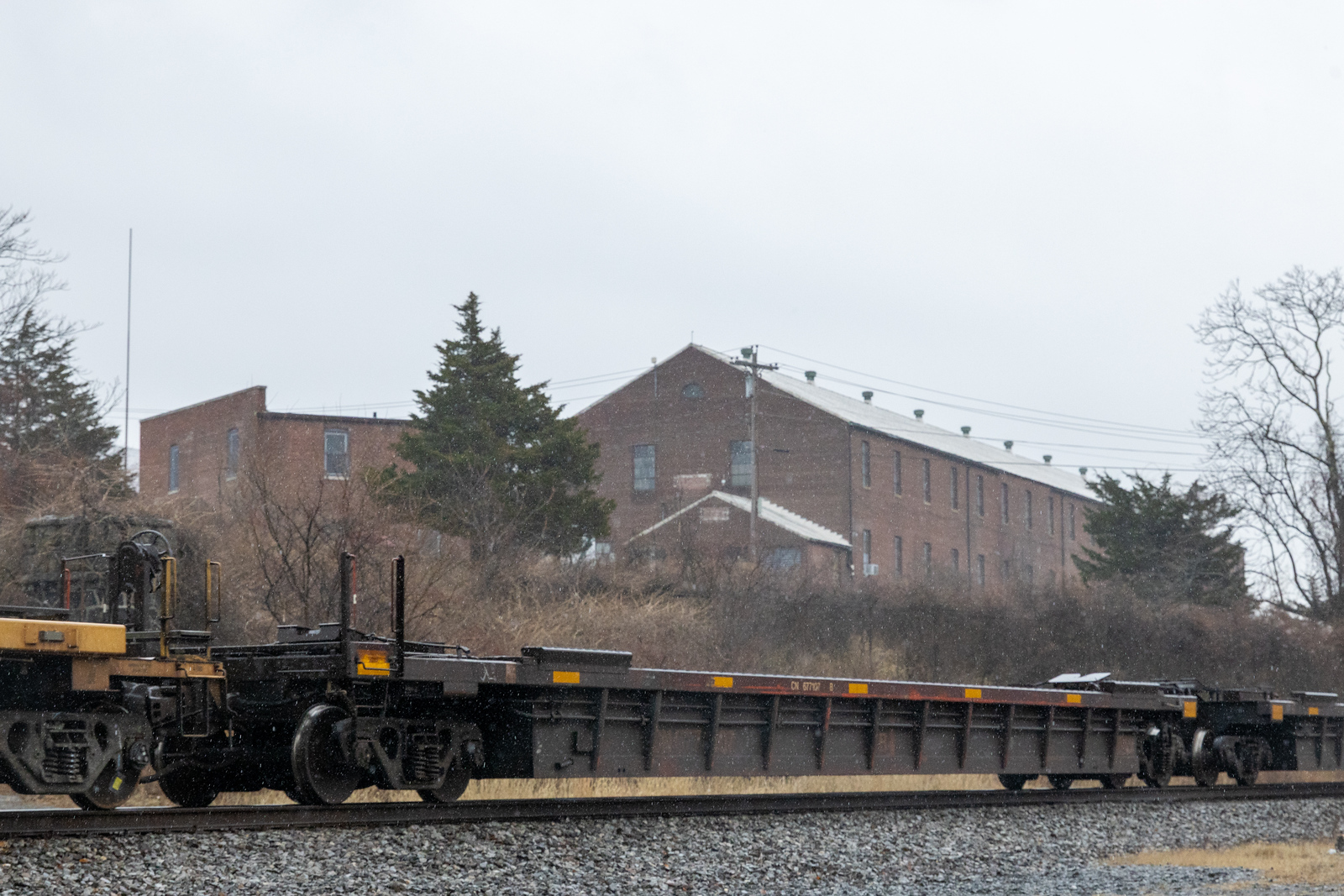 CN 677107B