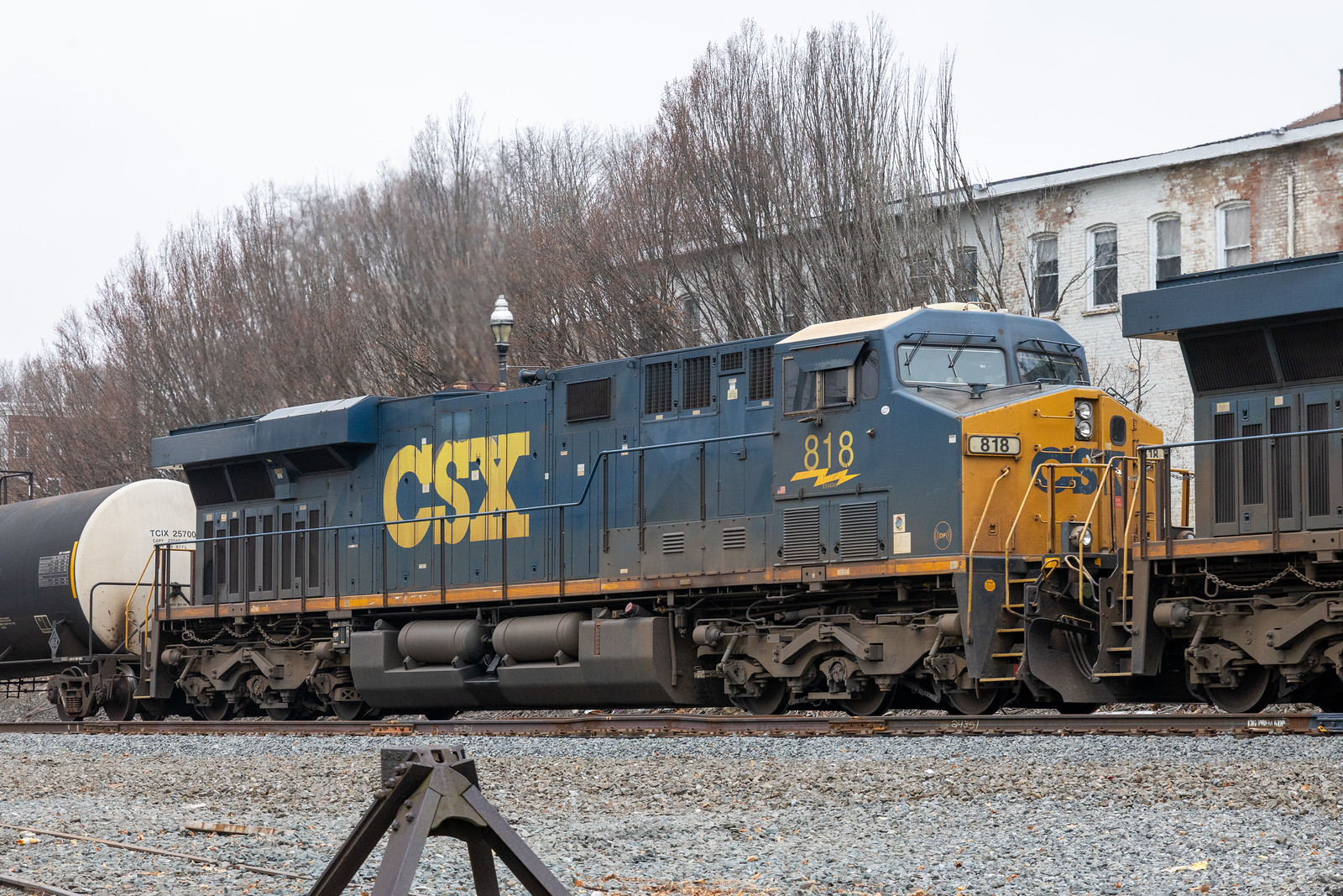 CSXT 818